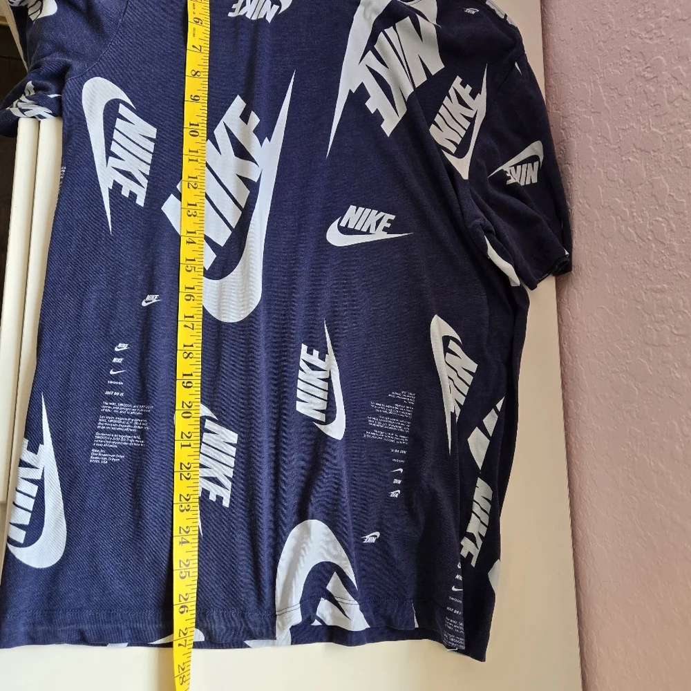 Nike Men's Navy Allover Print T-Shirt (DR7817-410) Tee Size Medium Cotton‎